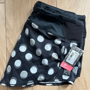 NWT Oiselle Toolbelt Roga shorts